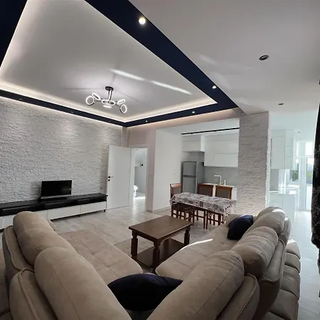 Lila Dreamhouse Villa